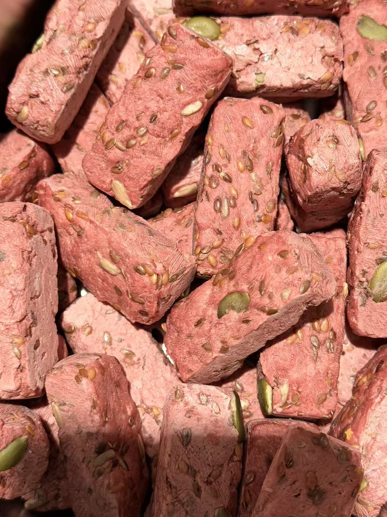 Freeze-Dried Beef and Seed Mix Cubes