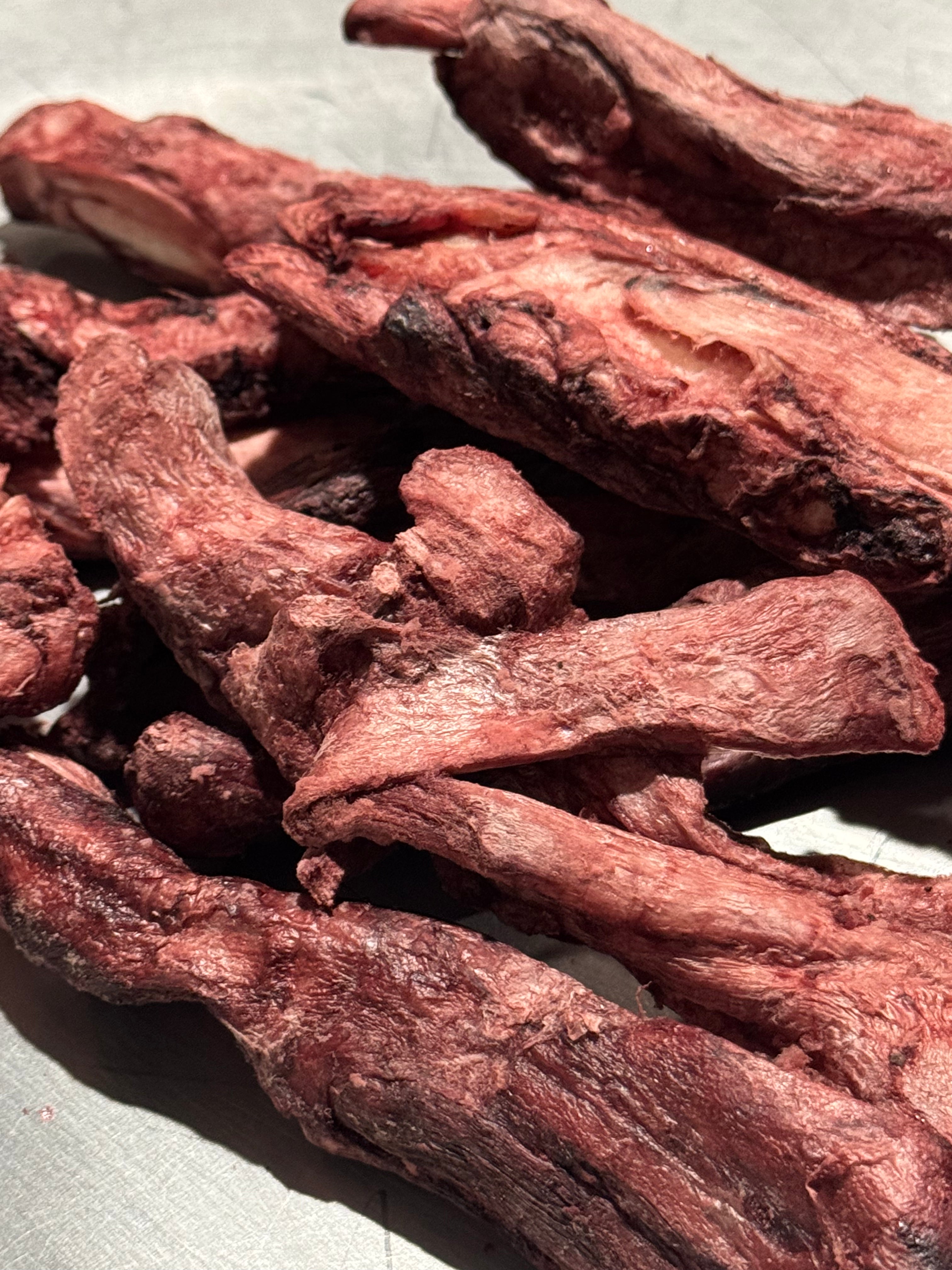 Freeze-Dried Bison Tendons – Natural, Chewy, and Highly Nutrit
